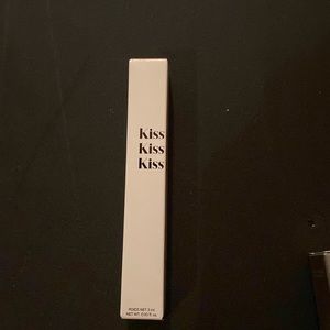 Roan liquid lip balm